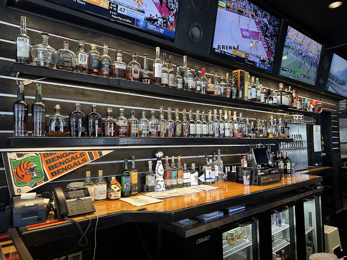 Home Court Tavern / Sinners & Saints-5
