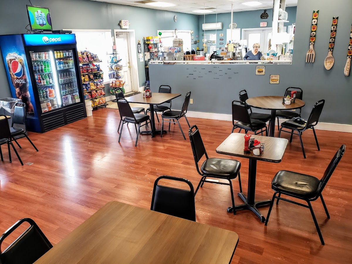 Talk Of The Towne Deli-3
