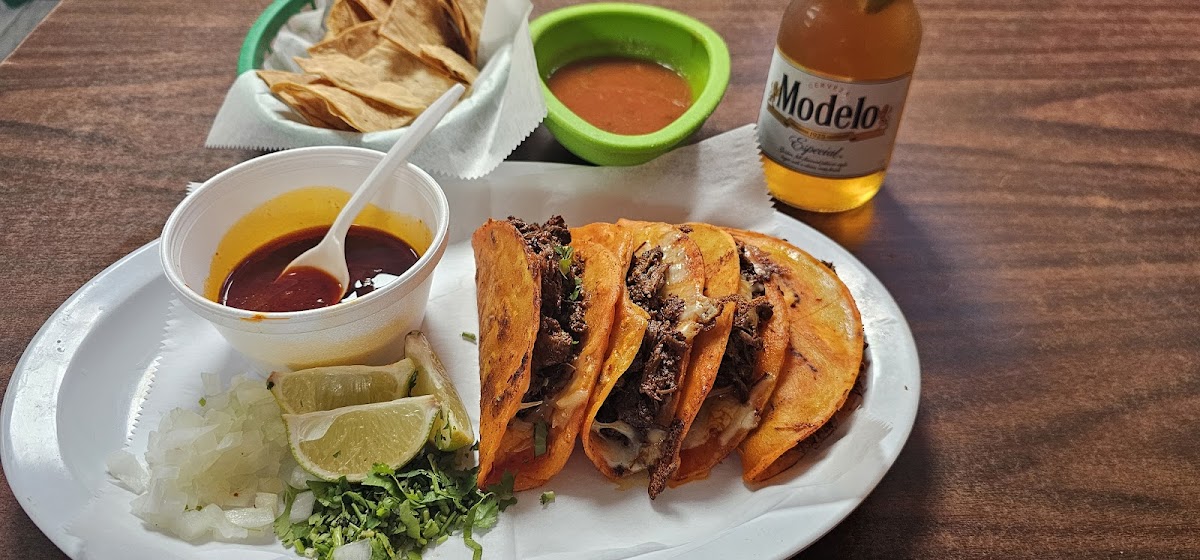 Antojitos La Mexicana-2