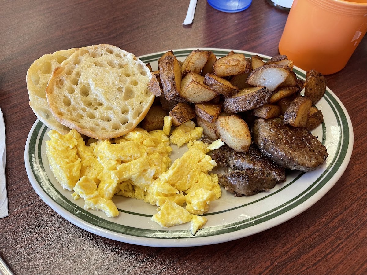 Crystal's Country Diner-2