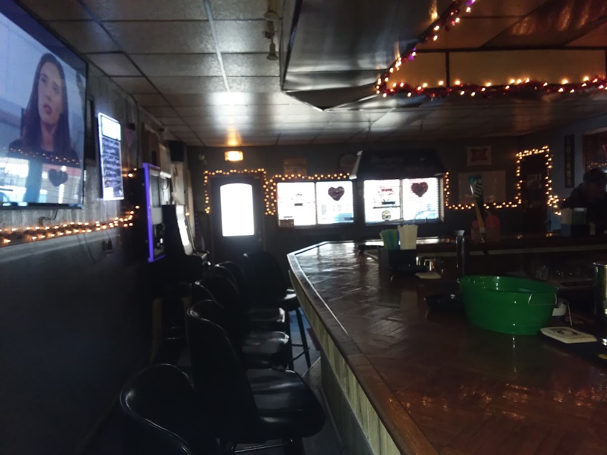 Rocky's Tavern-5