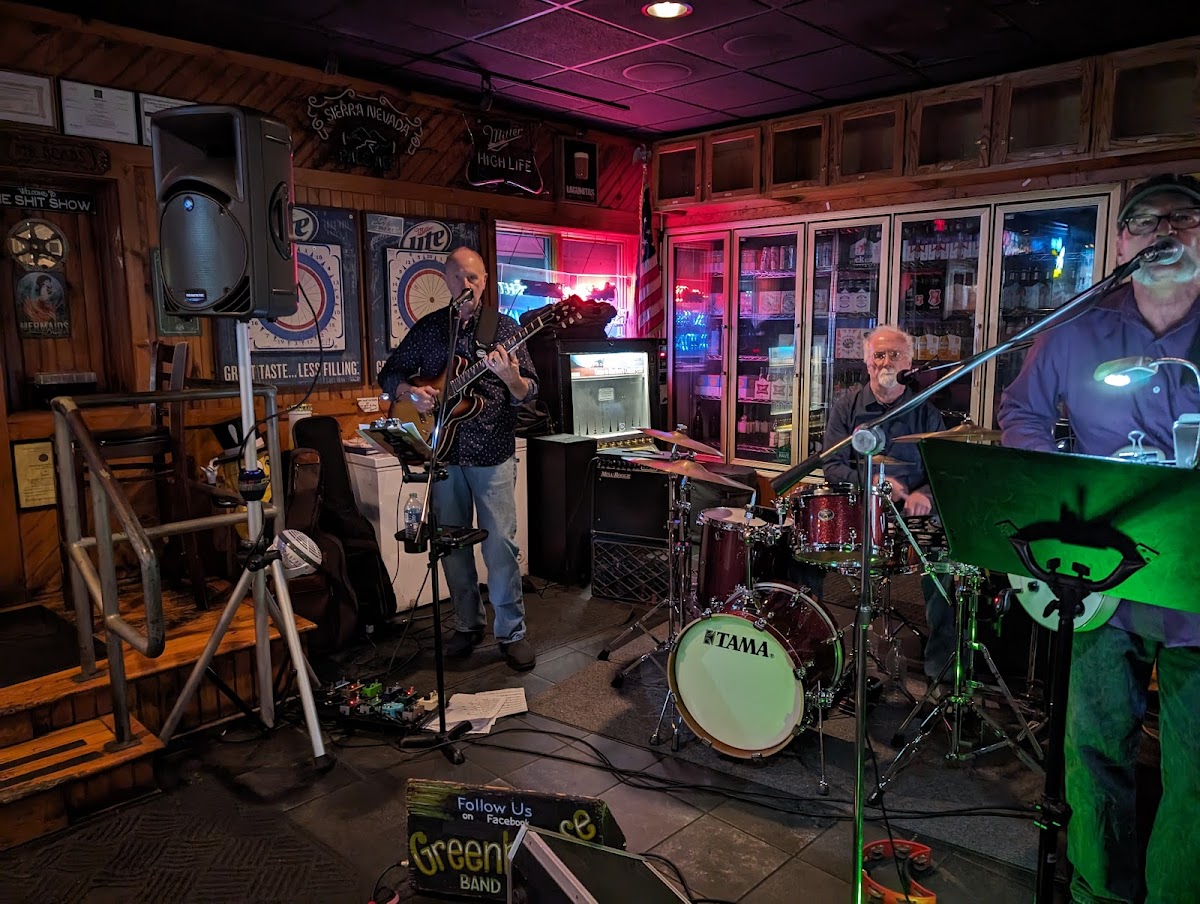 The Broadway Bar & Grill-4
