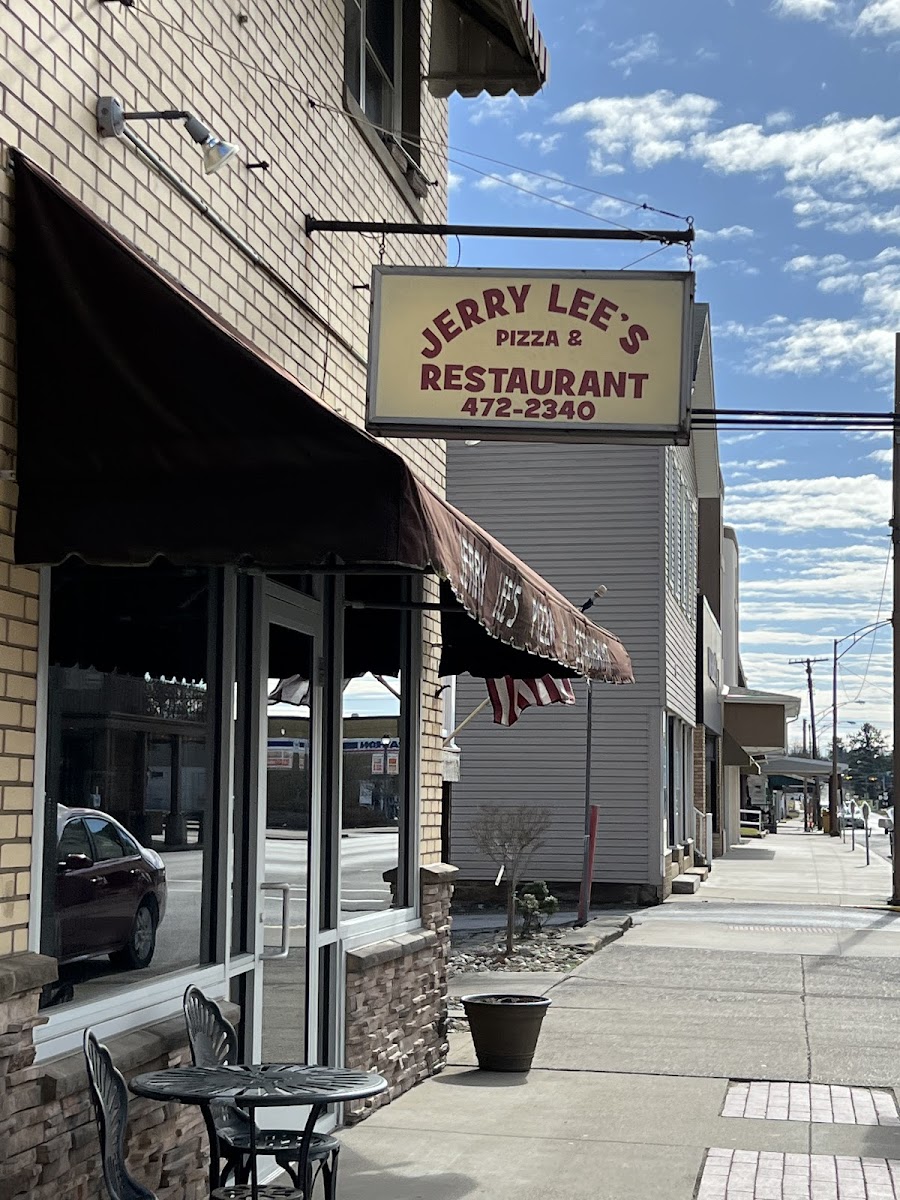 Jerry Lee's Pizza