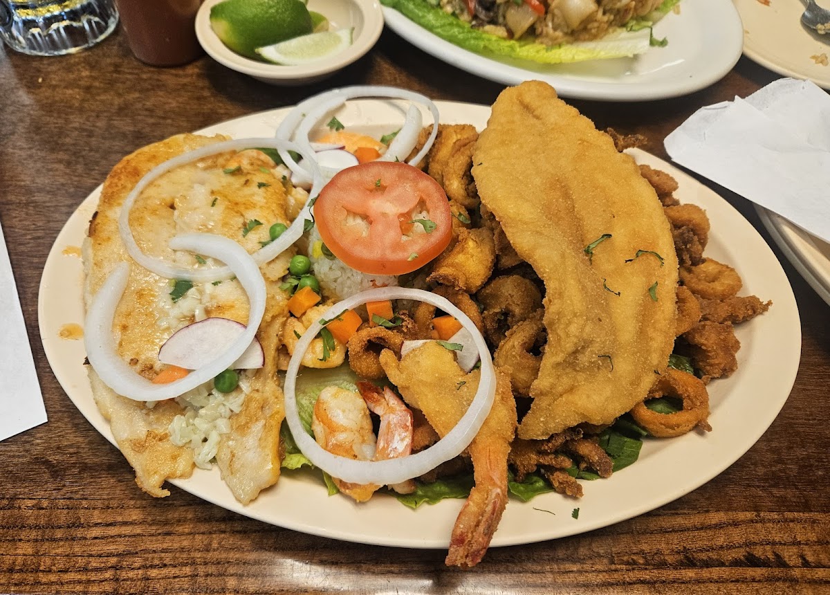 Mariscos De La Rosa-5