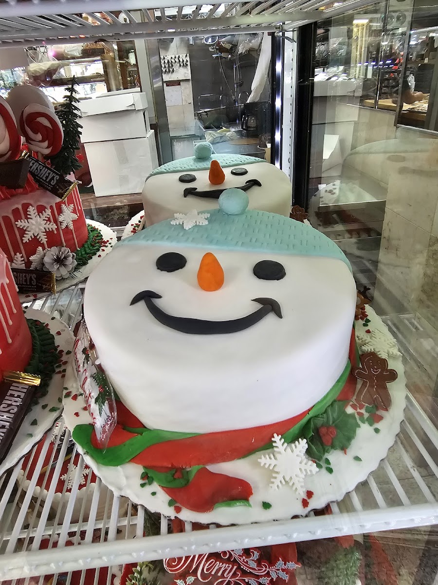 Elegante Pastry Shop-5