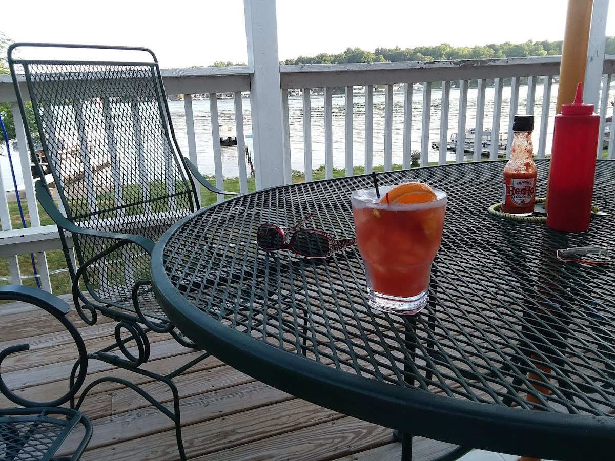 Shady Nook Inn