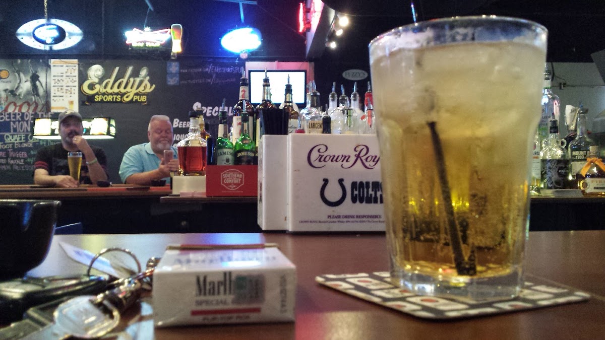 Eddy's Sports Pub-4