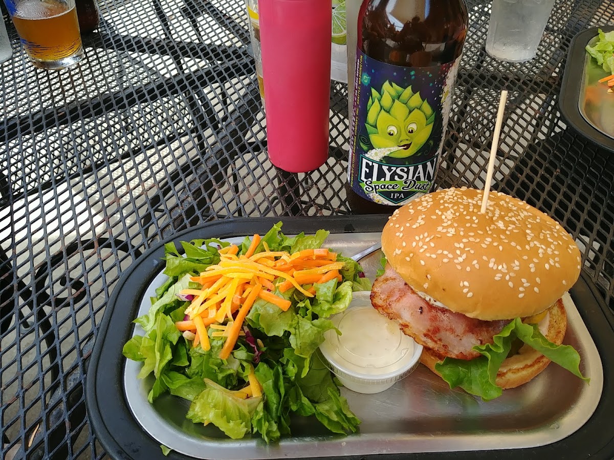 Cougar Bar & Grill-2