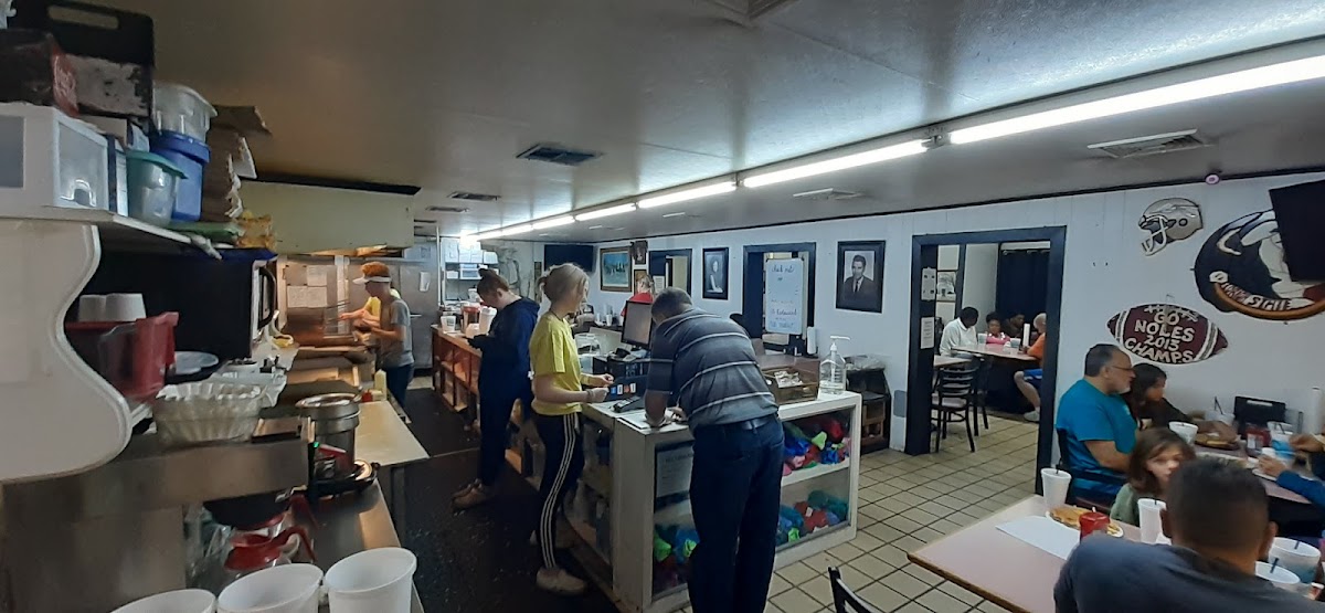 Ed's Restaurant