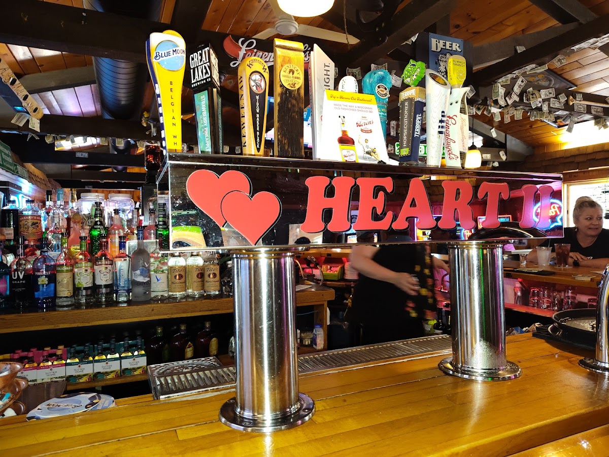 Heart Ii Bar & Grill-4