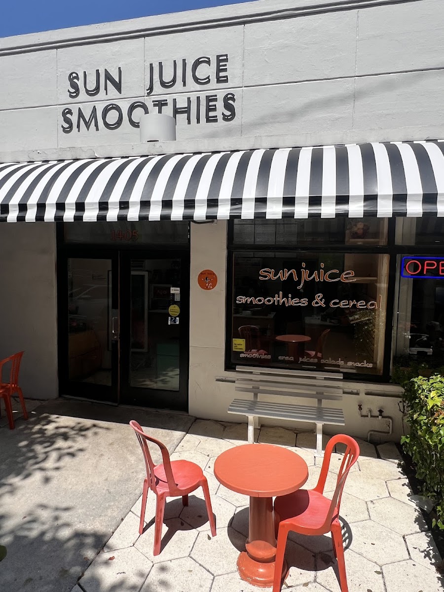 Sun Juice Smoothie & Juice Bar-4