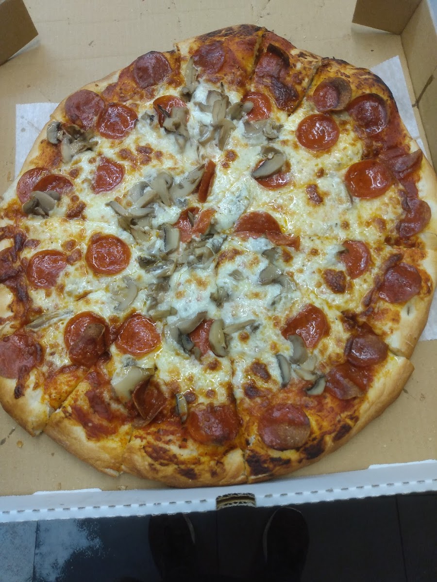 Conneaut Pizza & Sub Shop-4