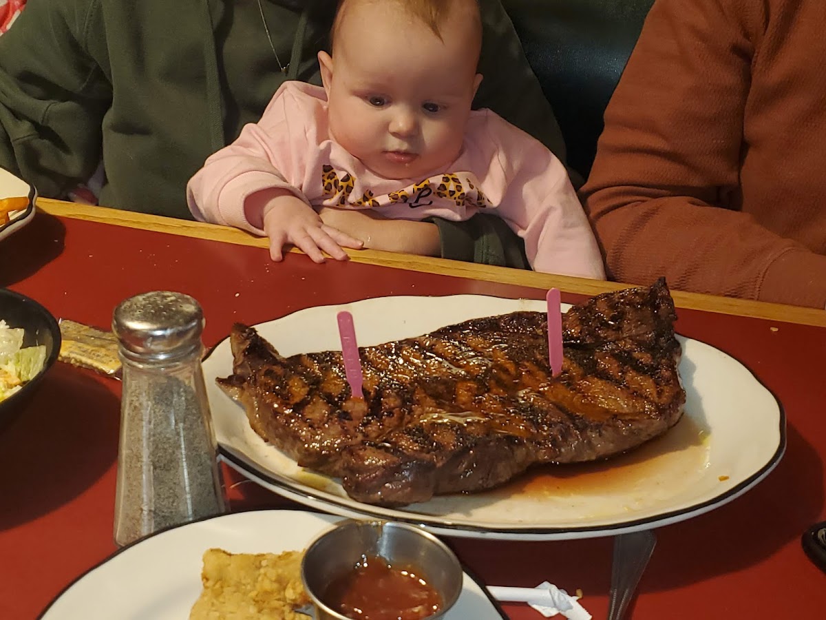 Big Ed's Steak House-2