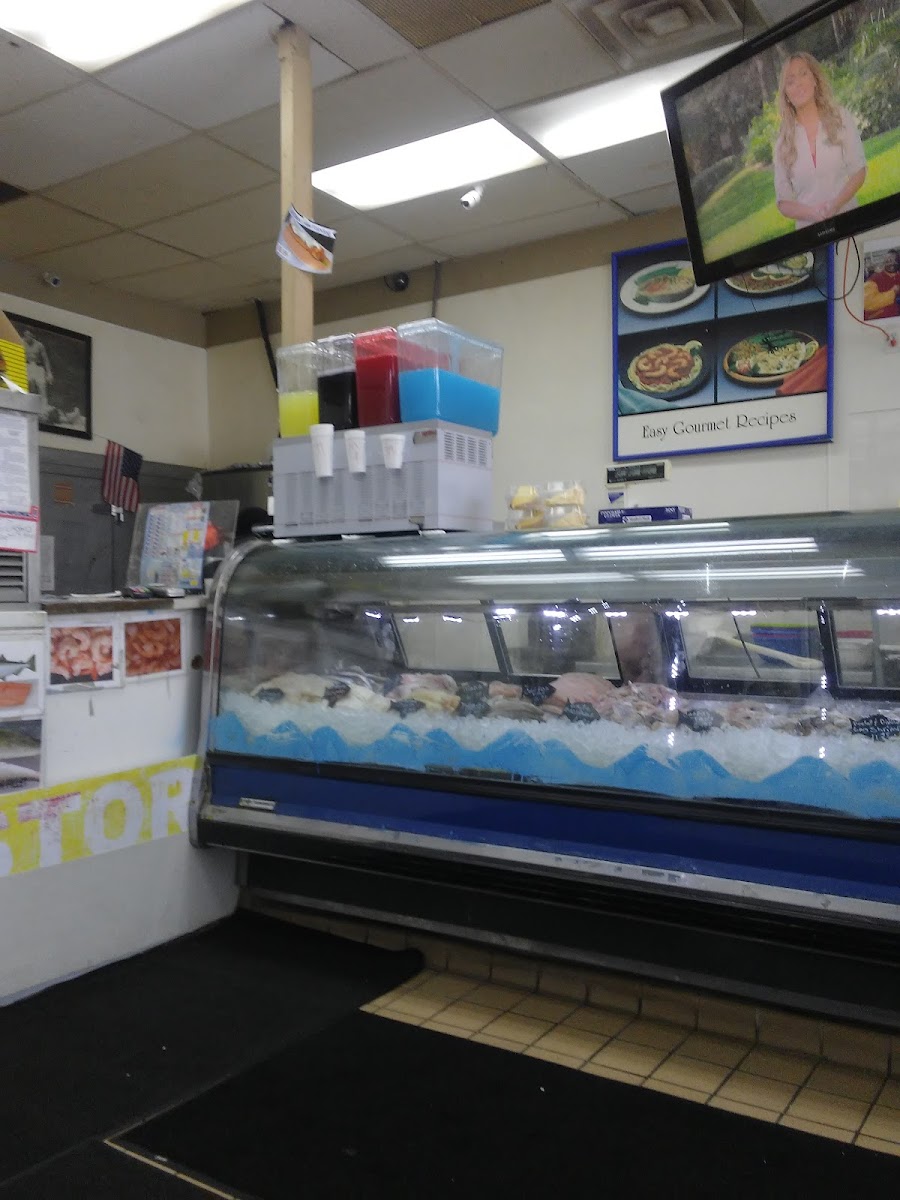 New Star Fresh Fish Chicken & Seafood Market-3