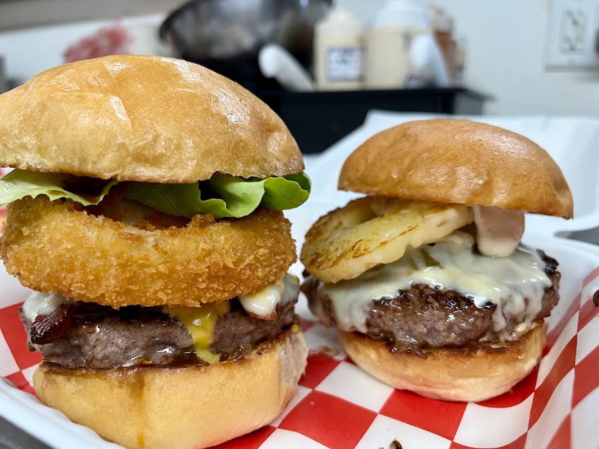 Bergstrom's Burgers-2
