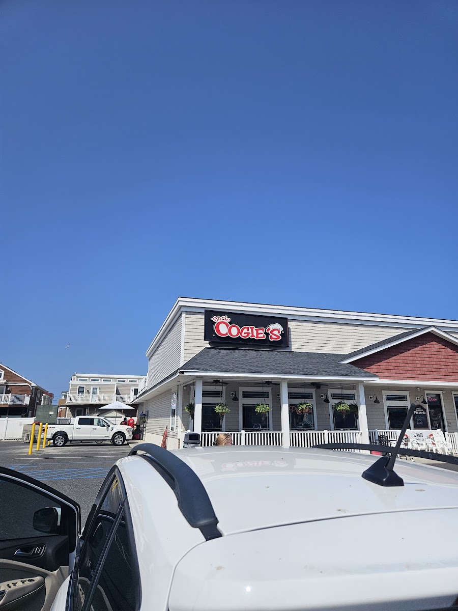 Uncle Oogie's Pizzeria & Specialty Sandwiches