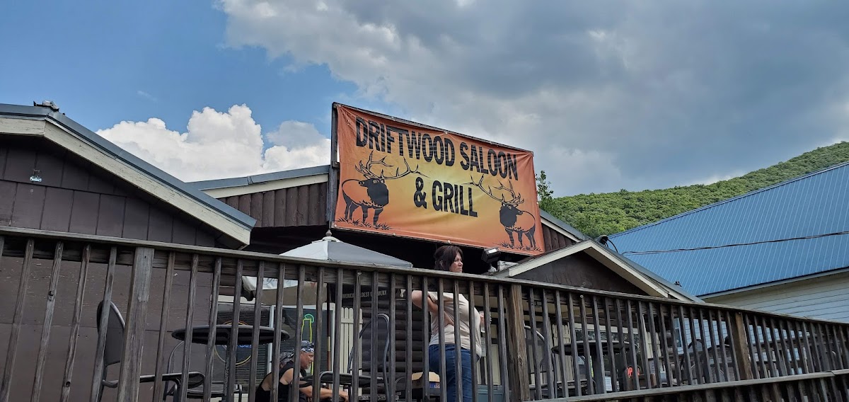 Driftwood Saloon And Grill