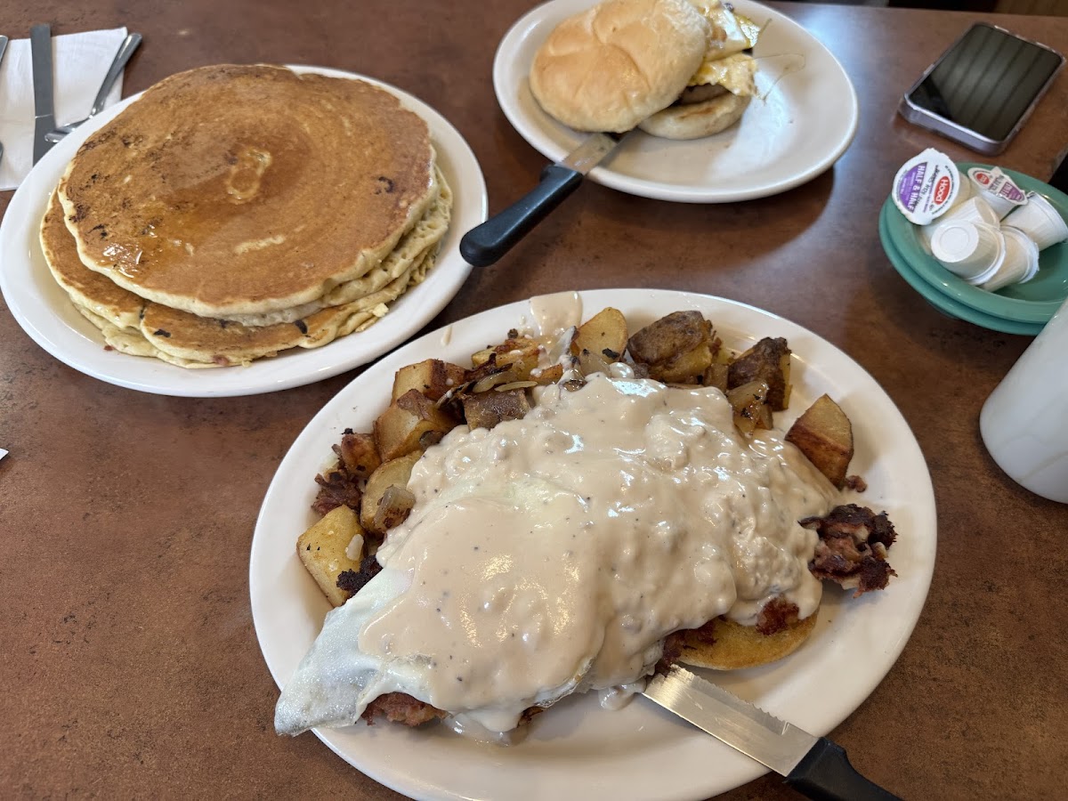 Rosie's Trackside Diner-4