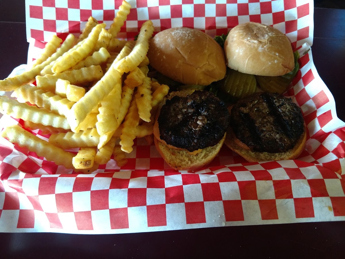 Red Fox Bar & Grill-4