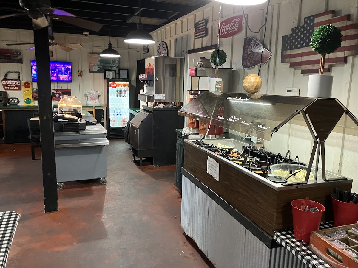 Fuzzie's Restaurant-2