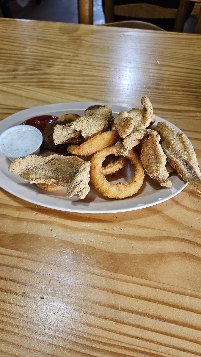Fuzzie's Restaurant-4