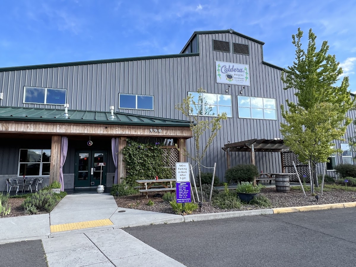 Caldera Brewery & Restaurant-4