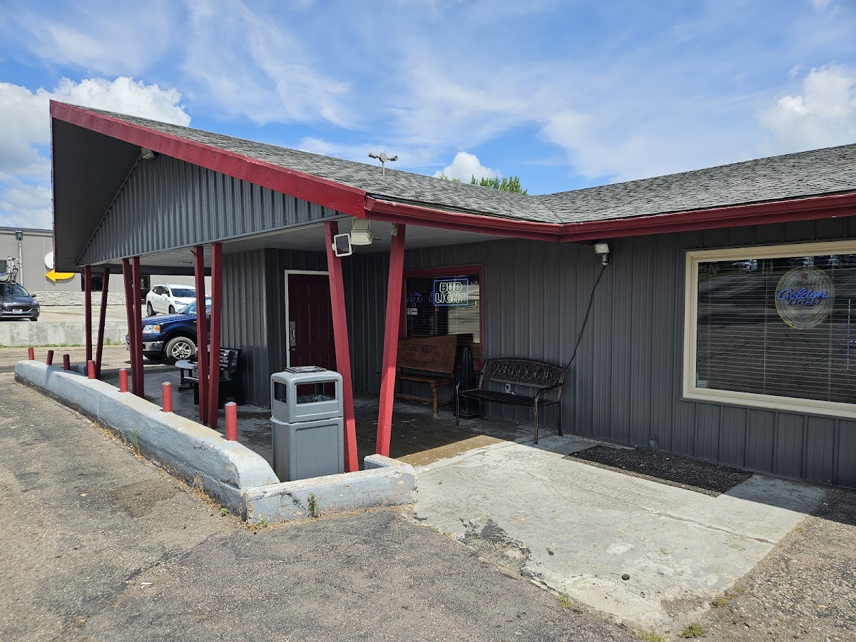 Howling Dog Saloon-4