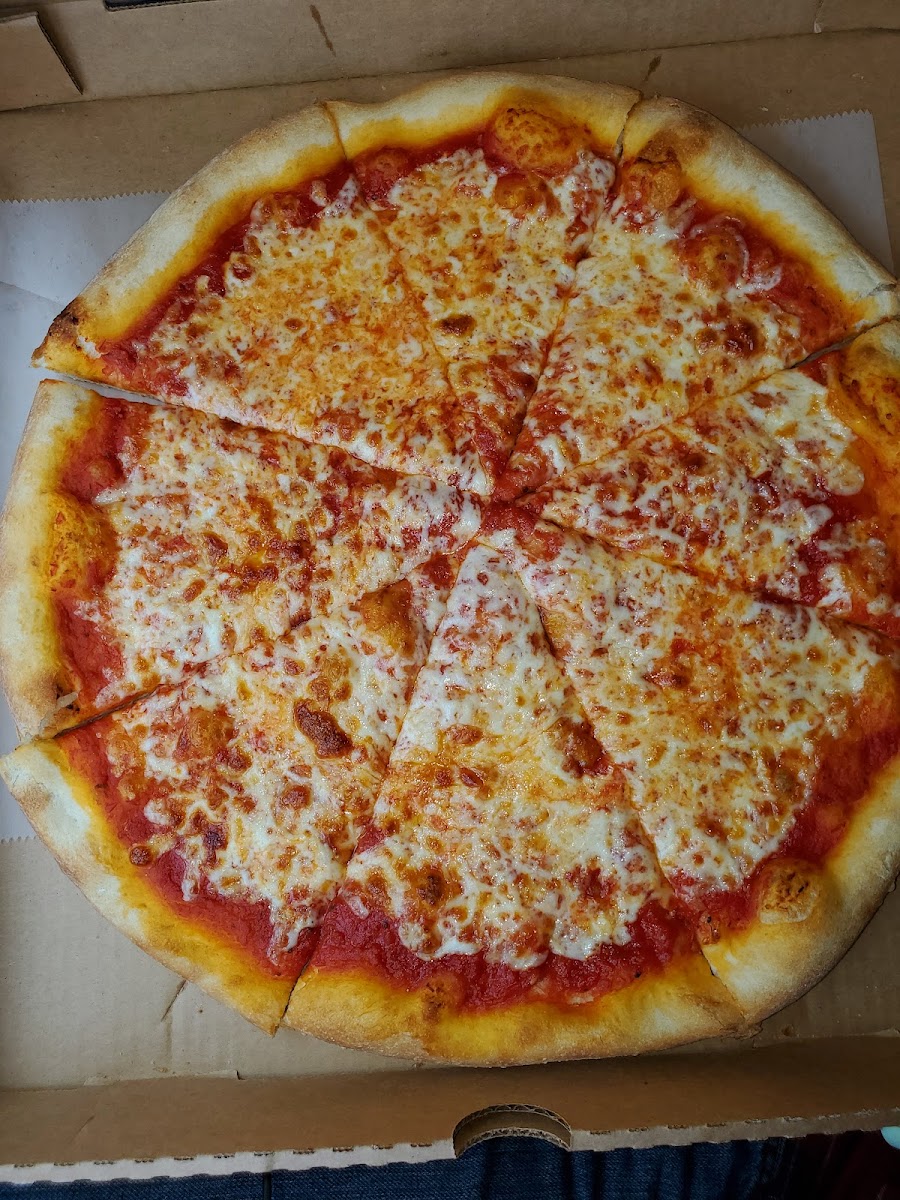 Lia's Pizza & Italian Restaurant-2