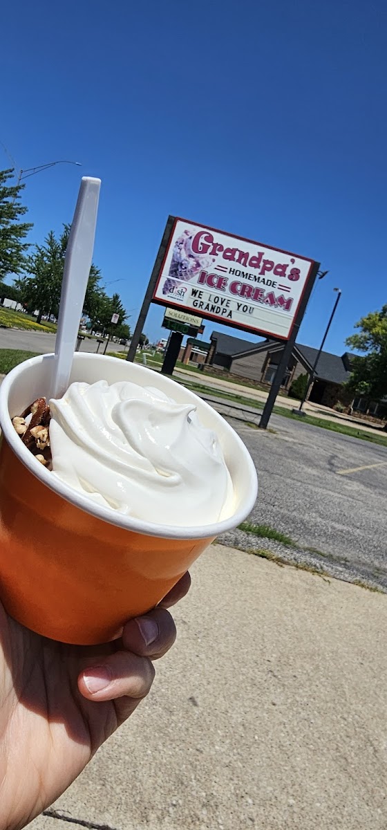 Grandpa's Homemade Ice Cream-3