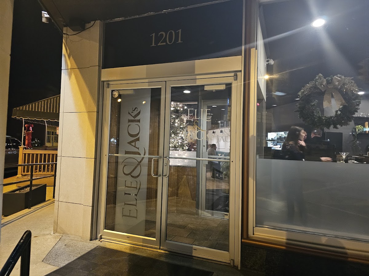Elle & Jack's
