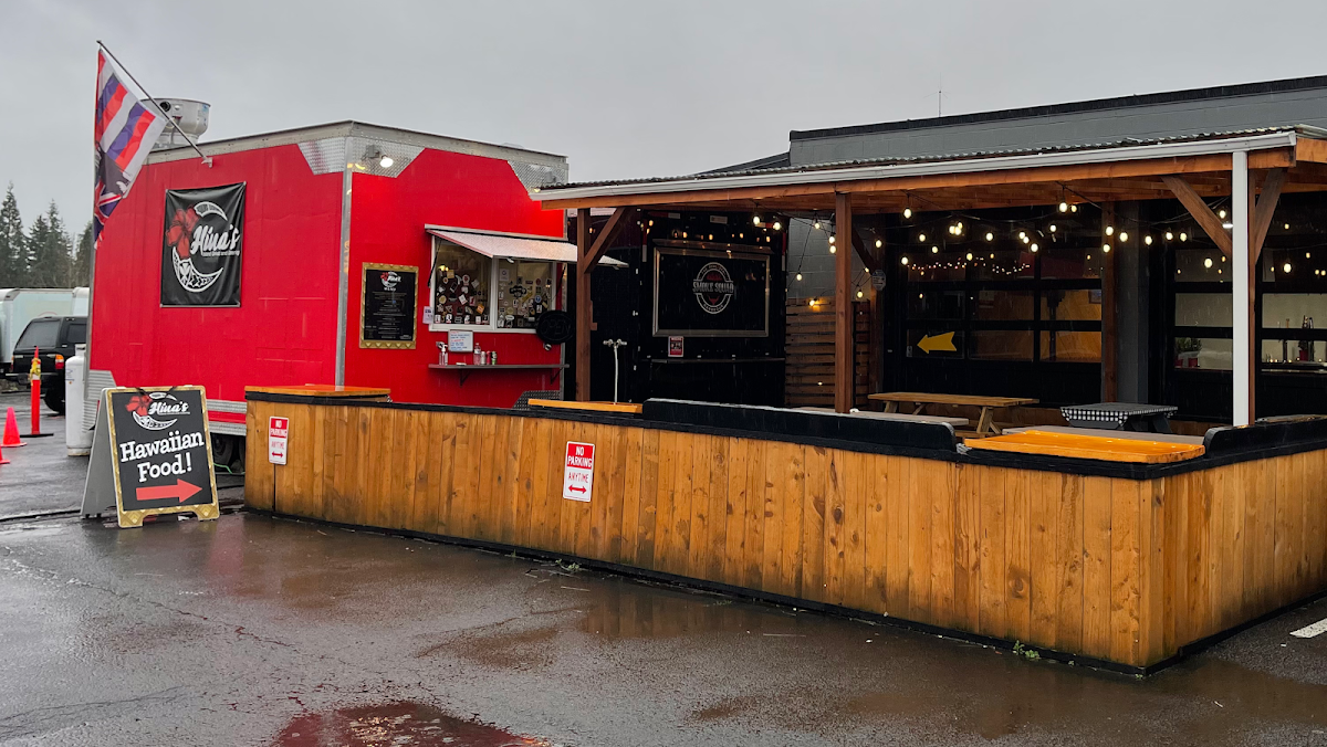 Hina’s Island Grindz And Catering-3