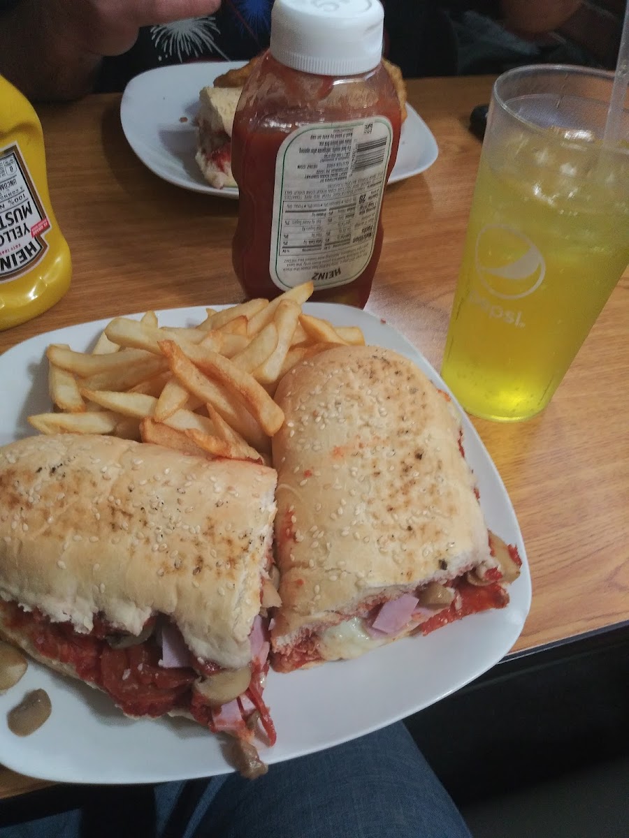 Mr B's Deli-5