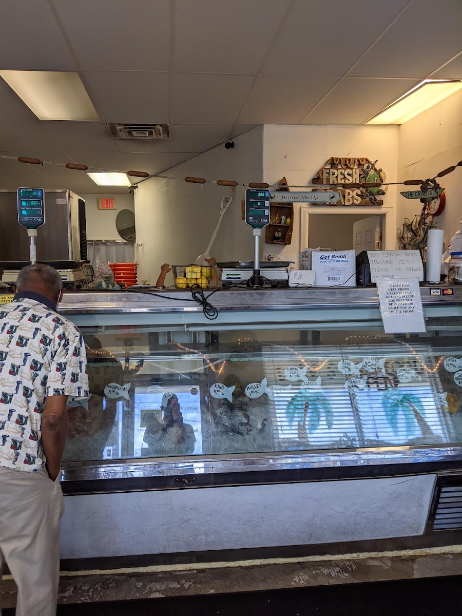 Law's Seafood-5