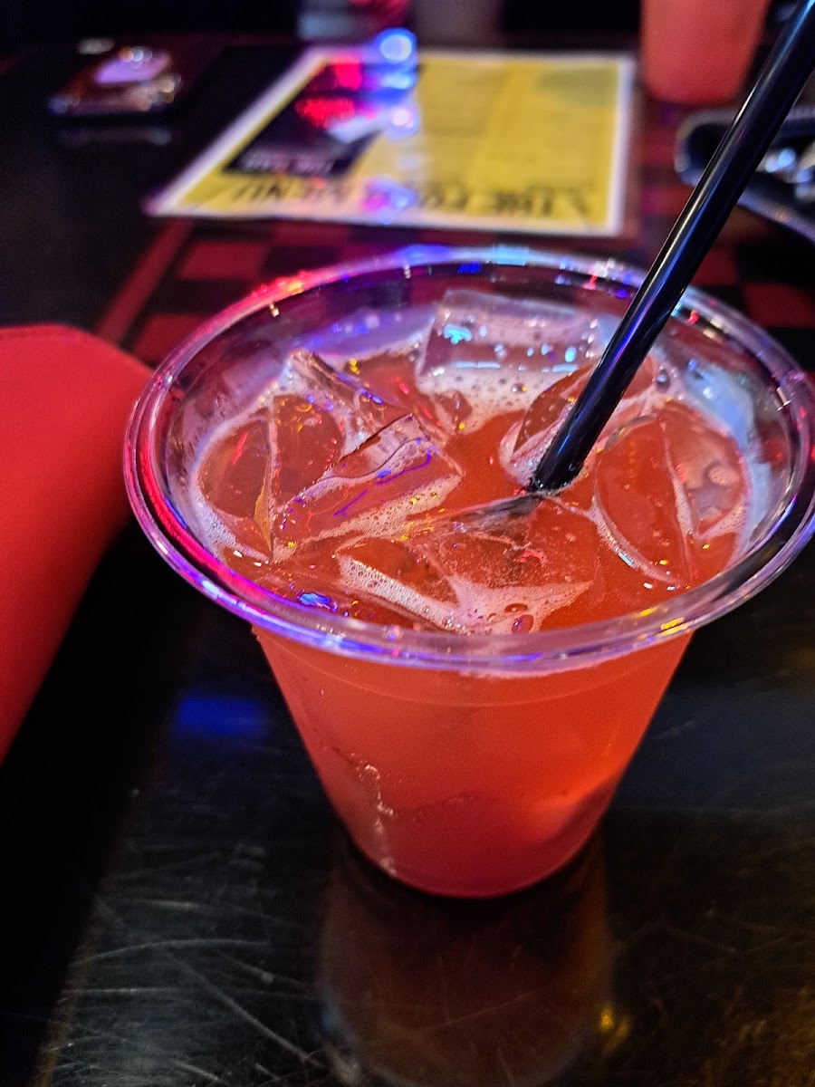 Manhattan Sports Bar & Lounge-3