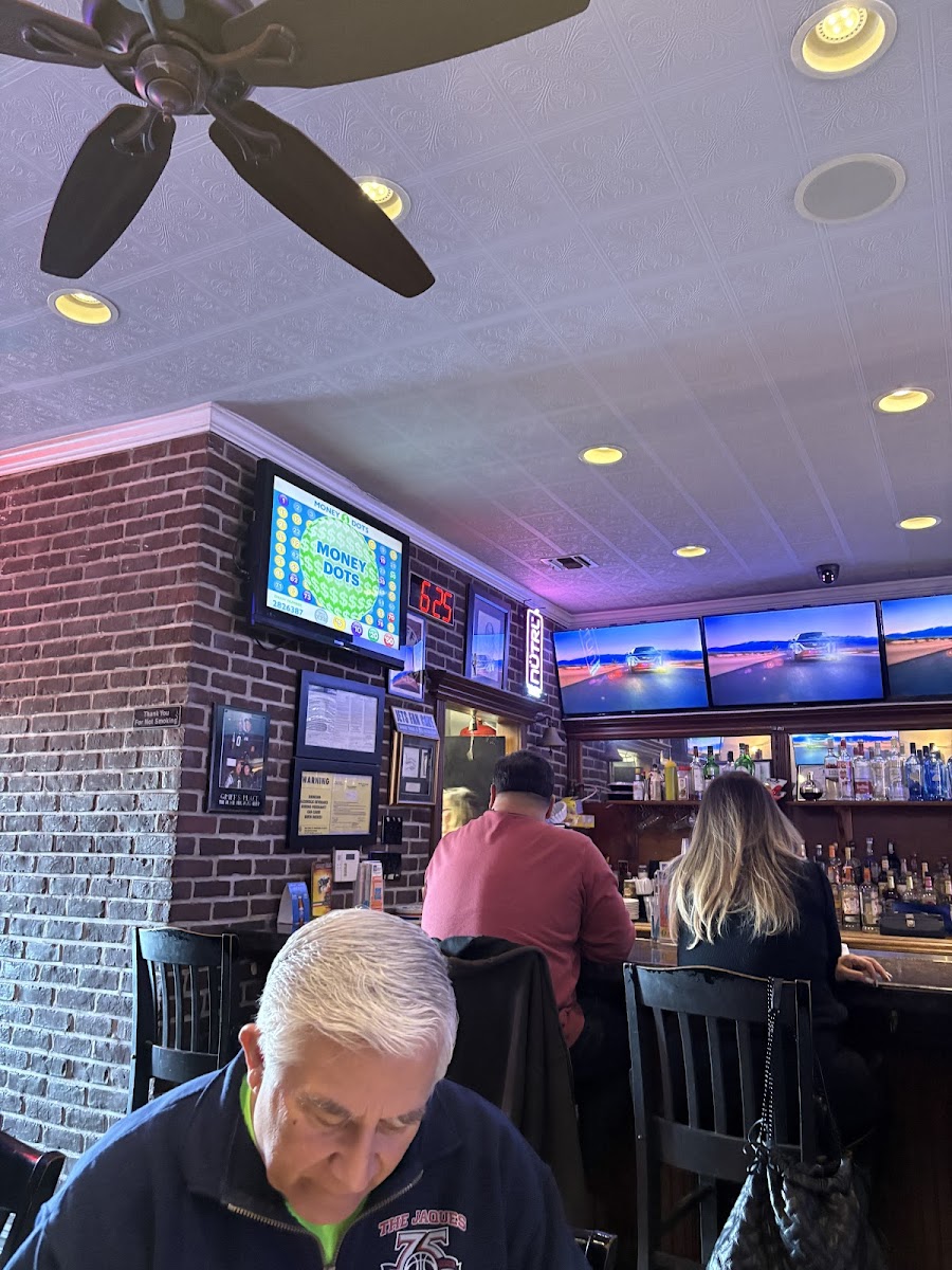 Griff's Place-3