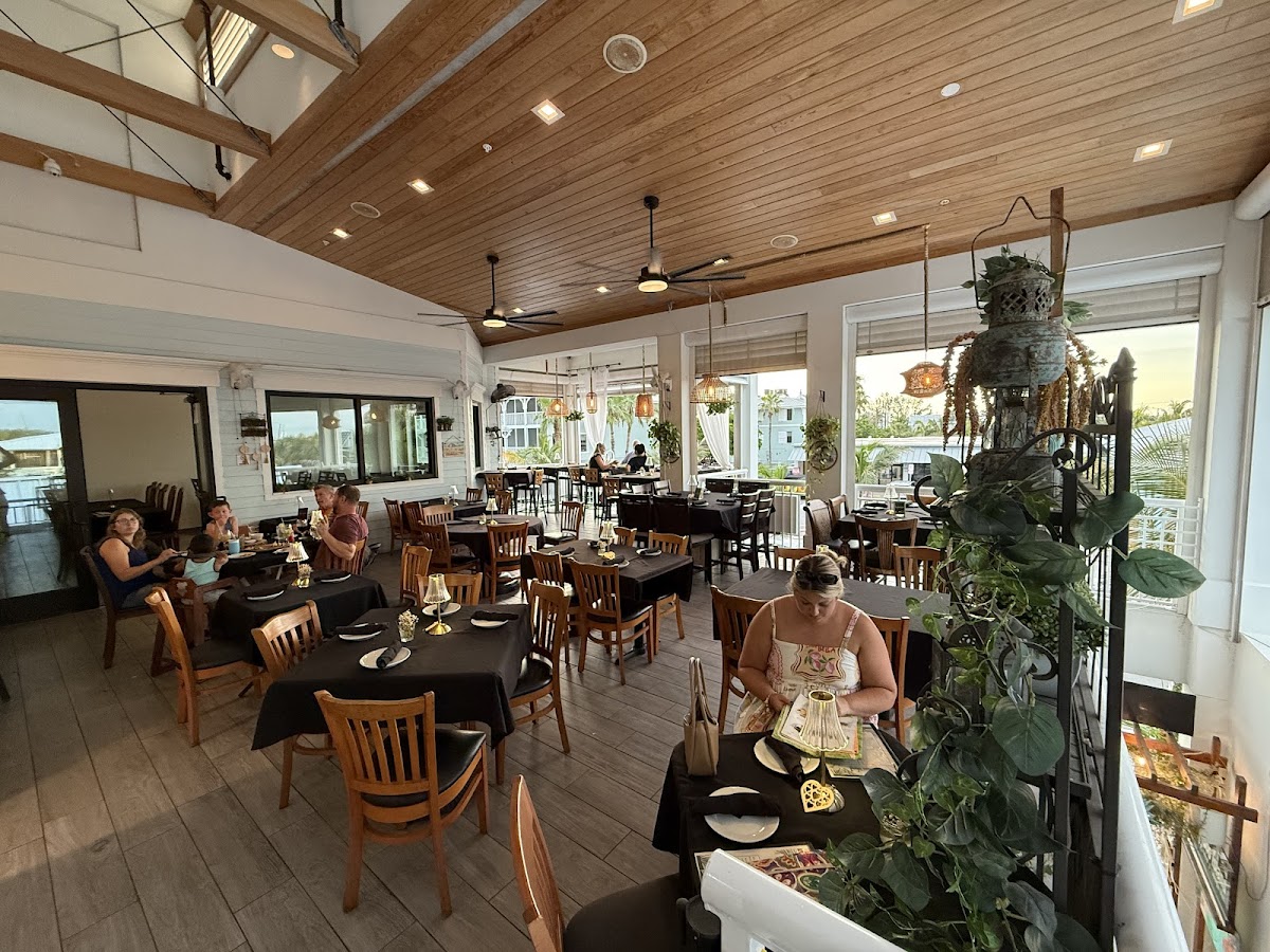 Bamboo Island Bar-2