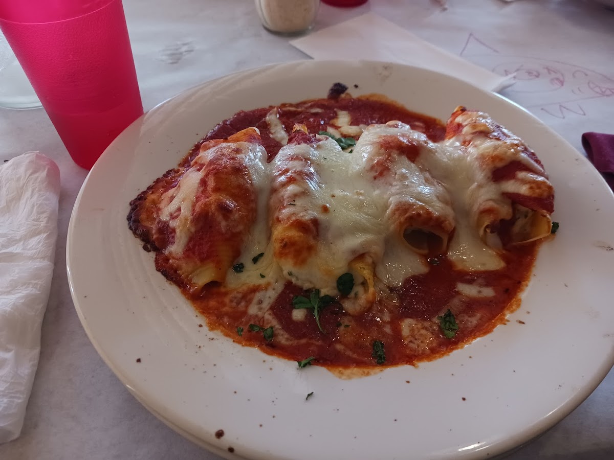 Mama Maria's Ristorante & Pizzeria-4