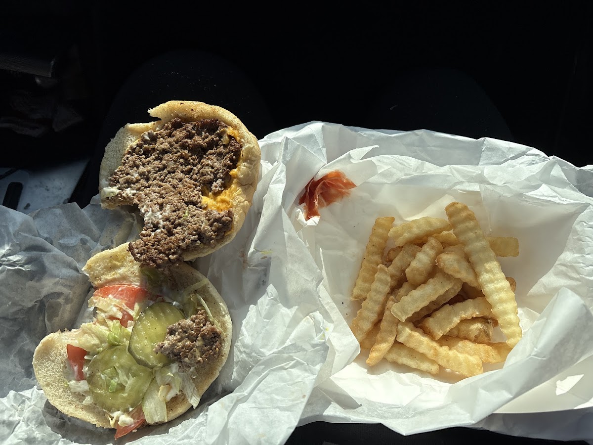Paul's Jr. Drive-in