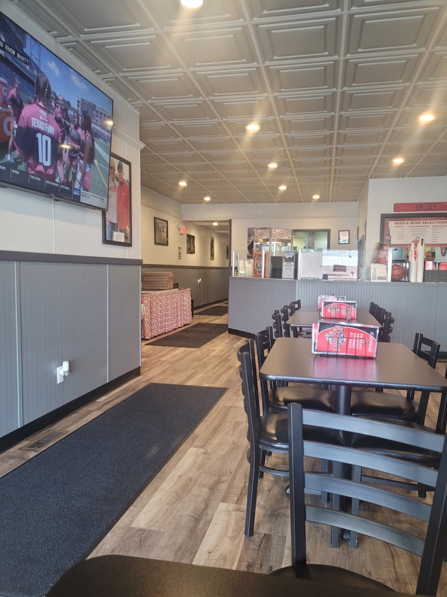 Bucky's Pizza-5