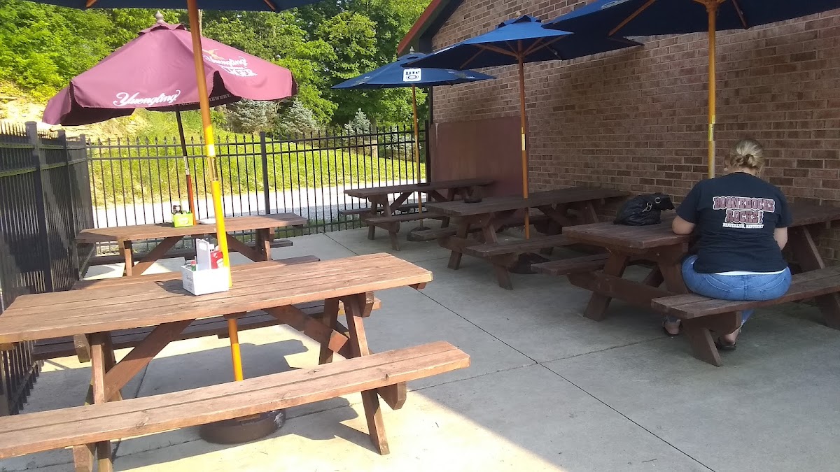 Boonedocks Pub And Grub