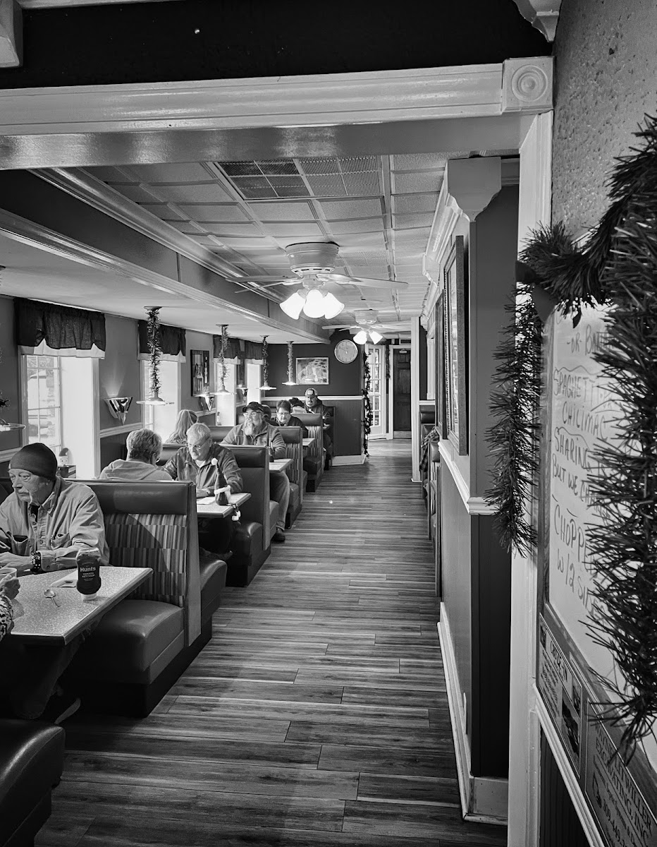 Woody's Family Restaurant