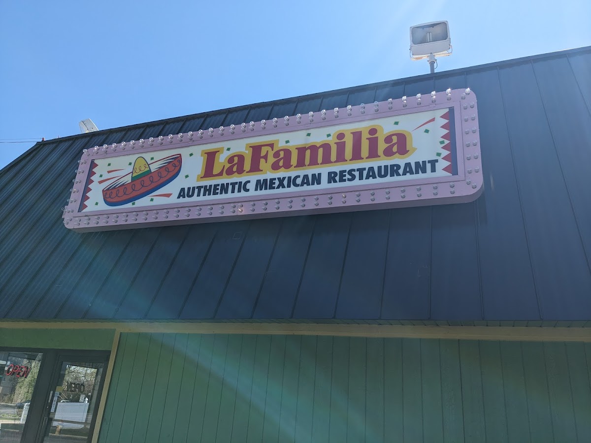 La Familia Morales