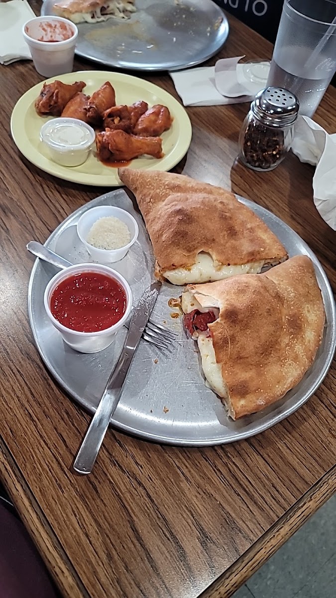 Hawkins Grill & Pizzeria-3