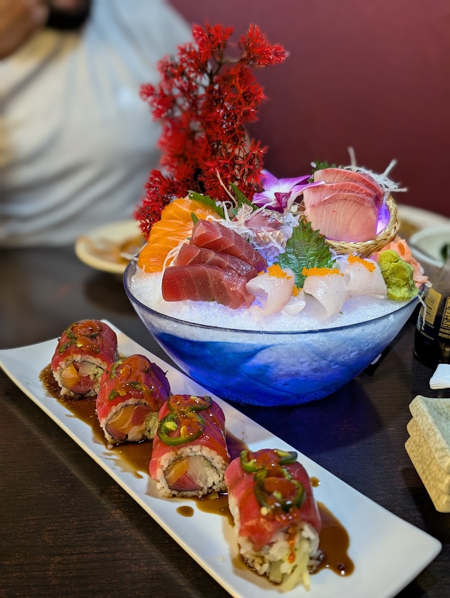 Volcano Sushi And Asian Fusion-4
