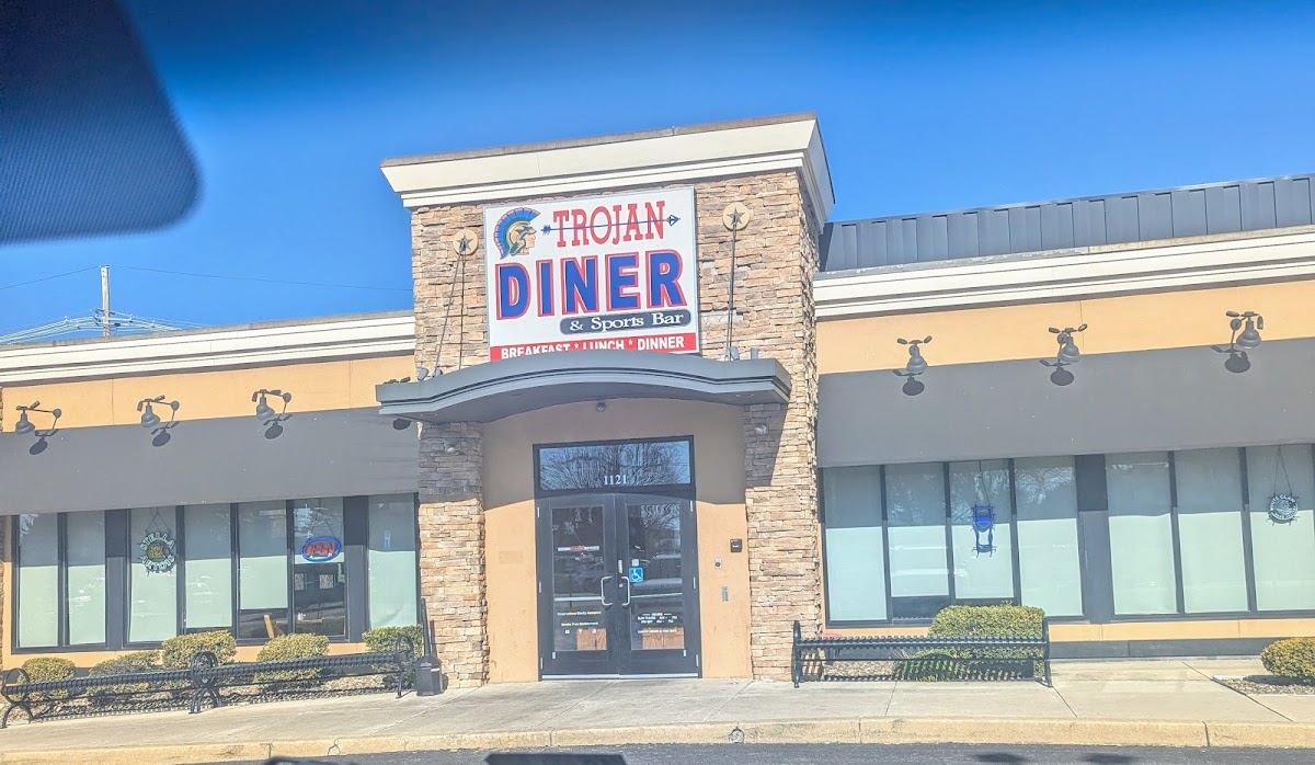 Trojan Diner And Sports Bar-3