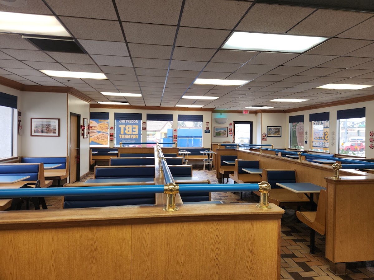 Baker's Drive-Thru-4