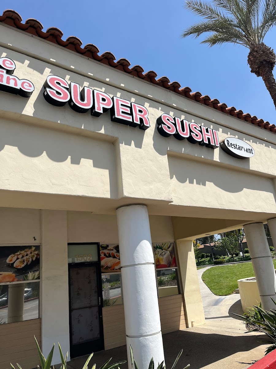 Super Sushi-3