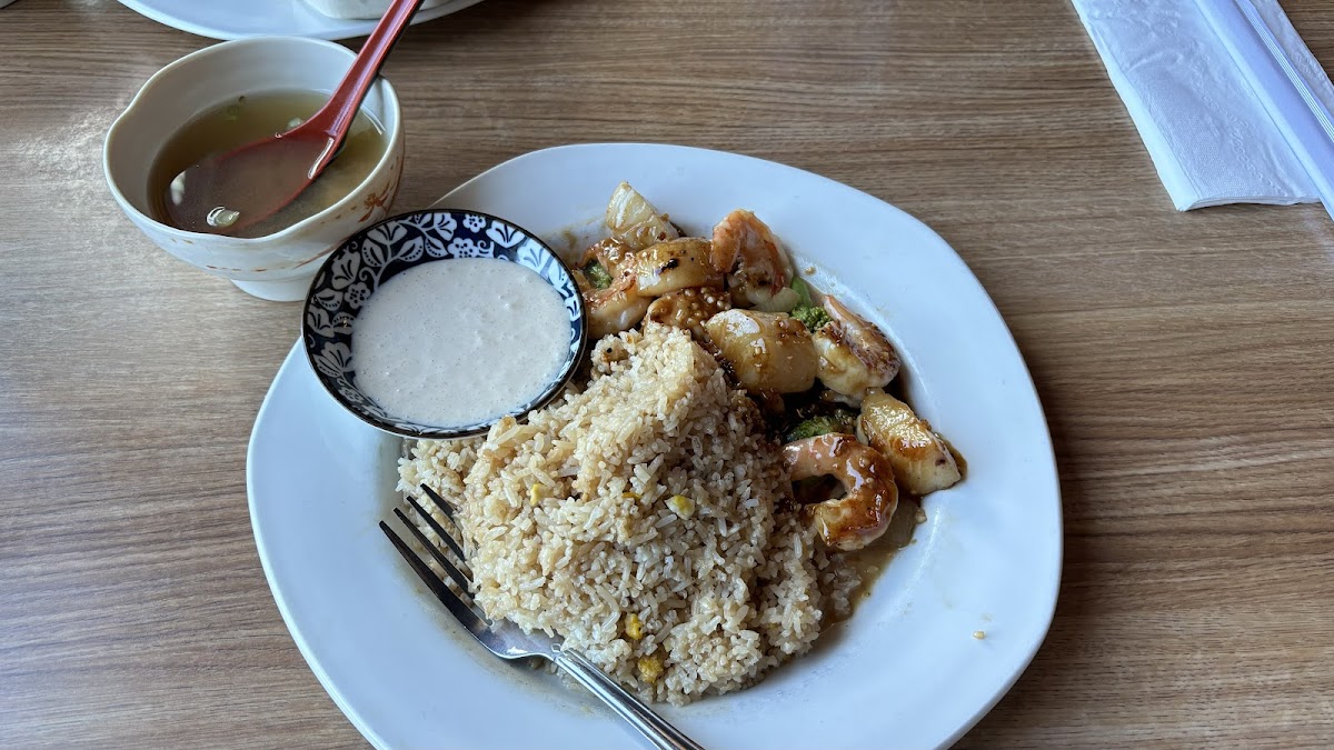Songoku Hibachi & Sushi-5