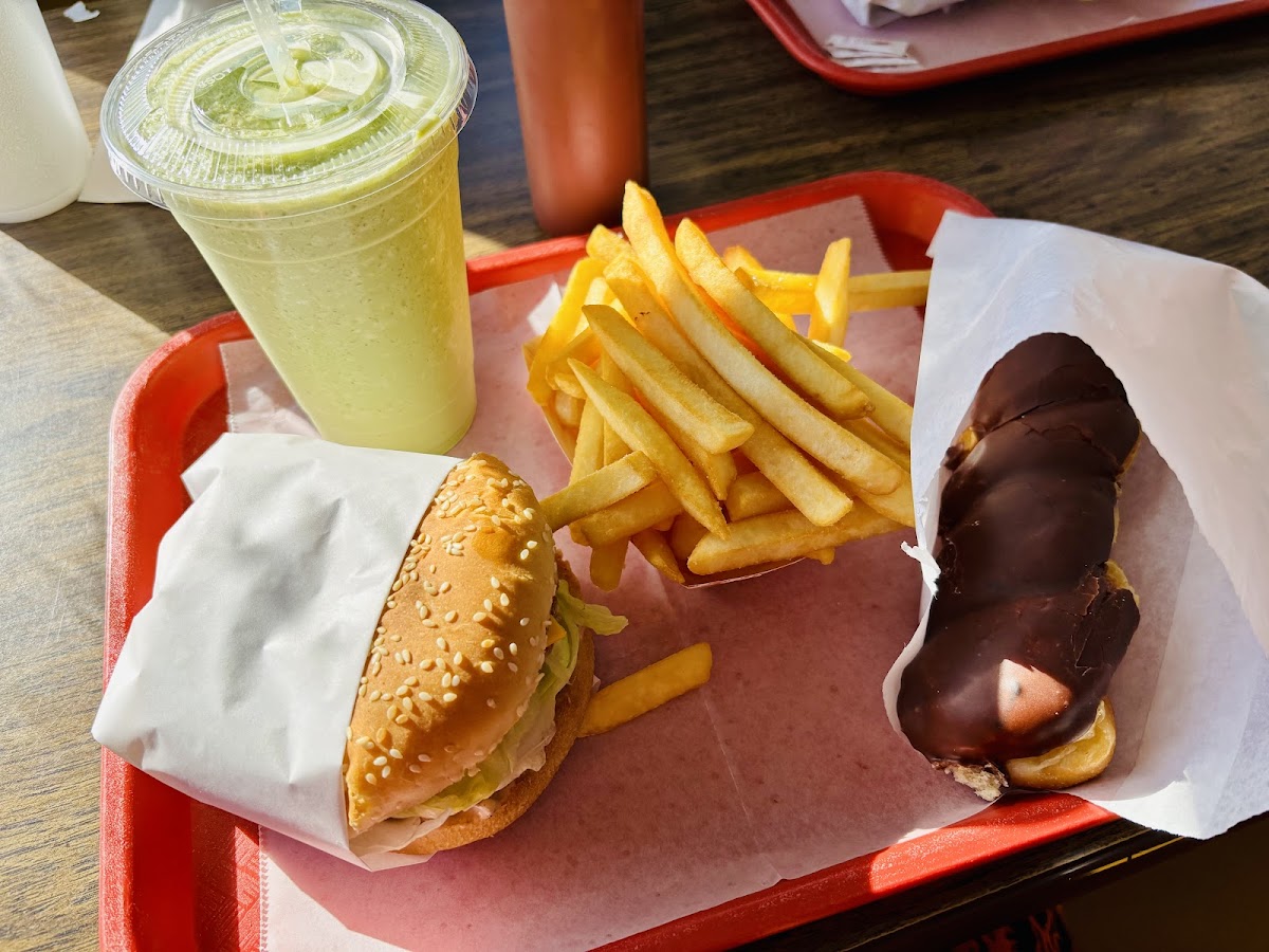 Royal Donuts And Burgers-2