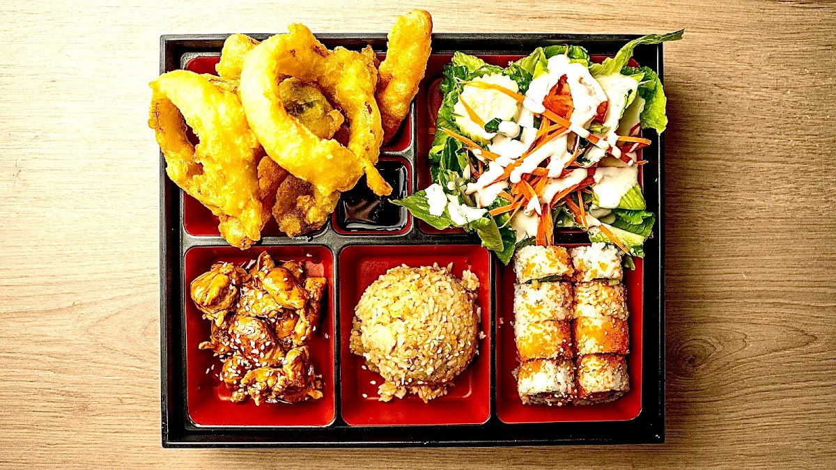 Thai Taco Sushi Bar and Grill-2